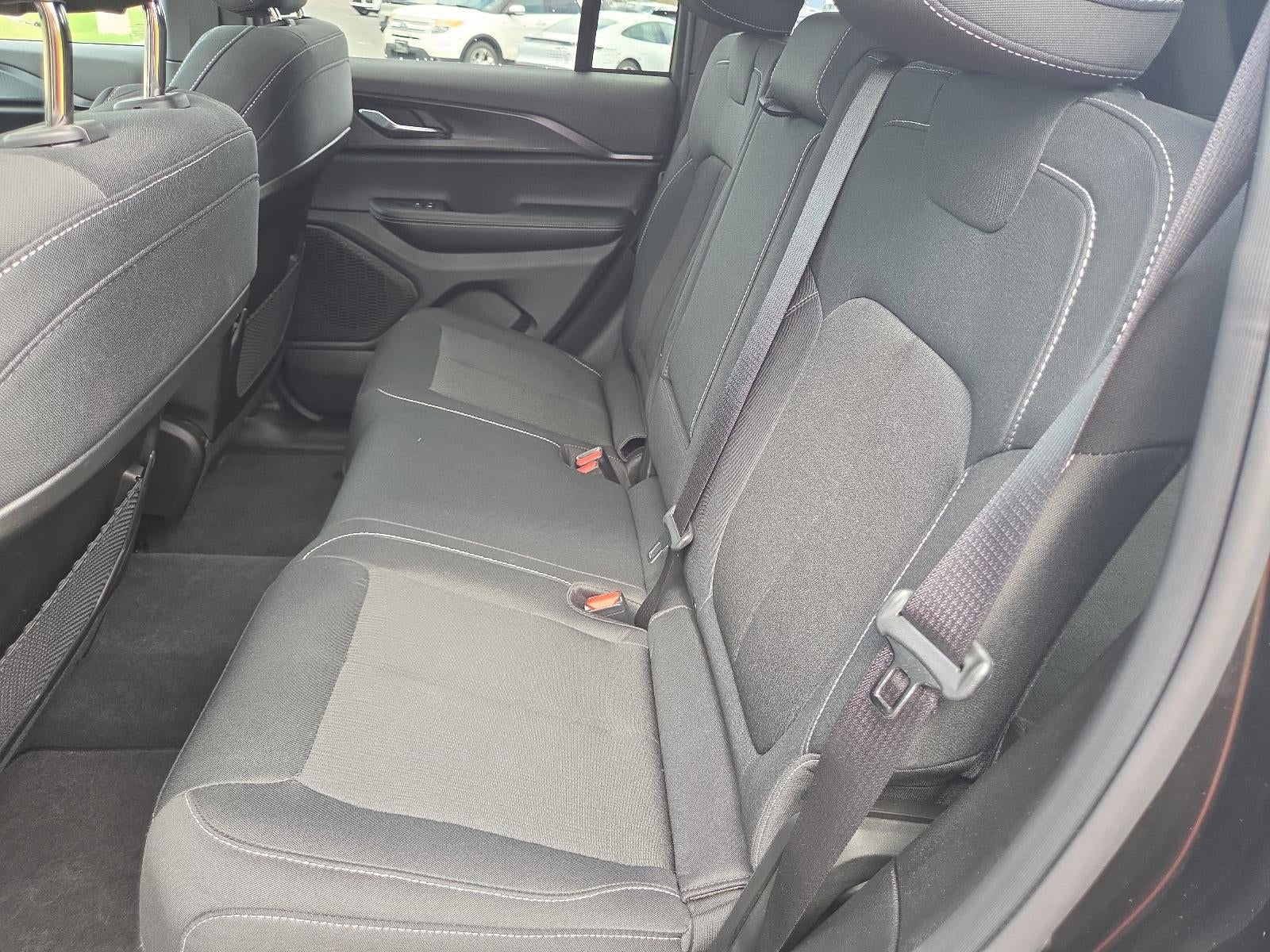 2025 Jeep Grand Cherokee Laredo X 4x4