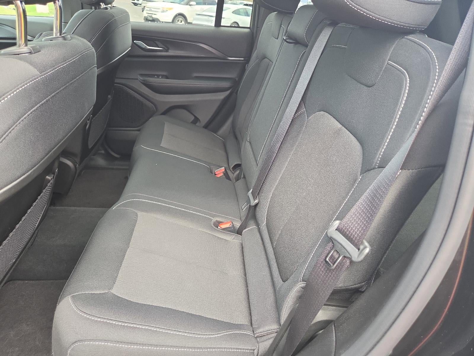 2025 Jeep Grand Cherokee Laredo X 4x4