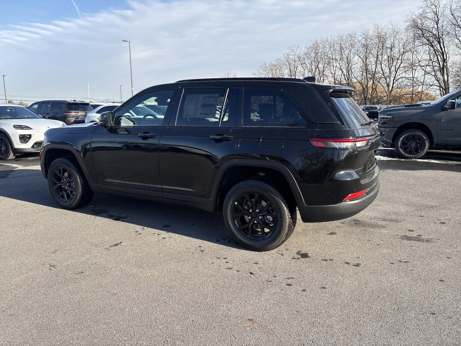 2025 Jeep Grand Cherokee Altitude X 4x4