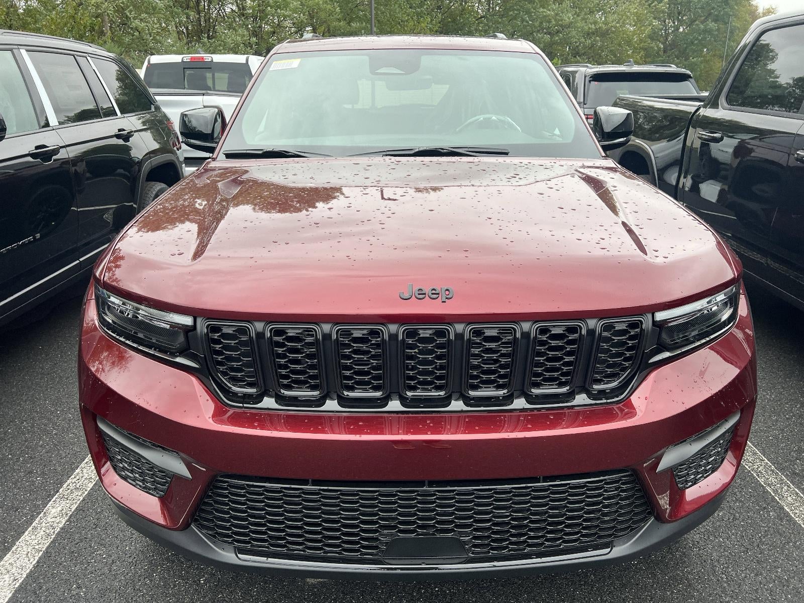 2025 Jeep Grand Cherokee Altitude X 4x4