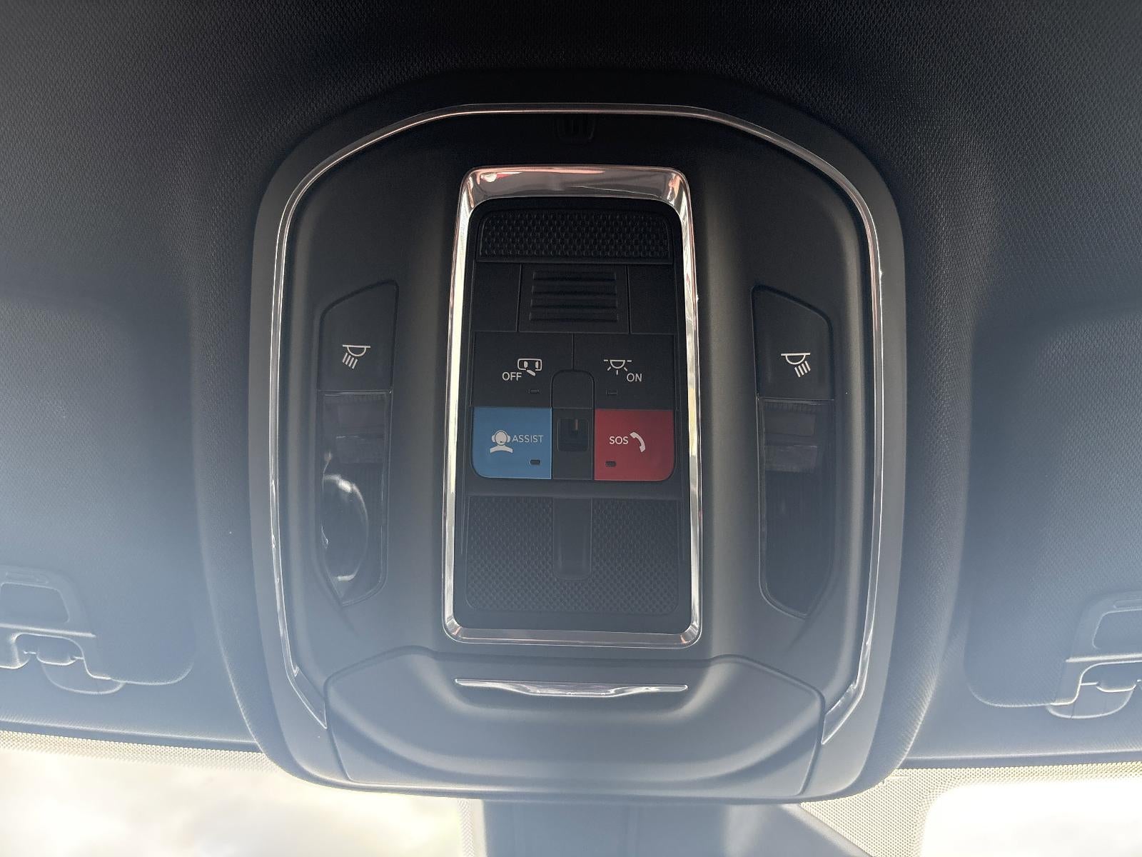 2025 Jeep Grand Cherokee Laredo 4x4