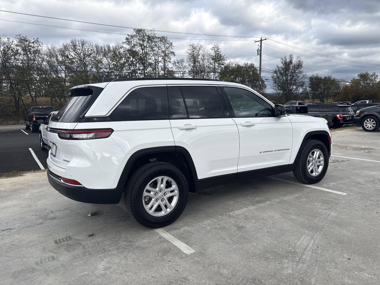 2025 Jeep Grand Cherokee Laredo 4x4