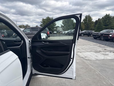 2025 Jeep Grand Cherokee Laredo 4x4