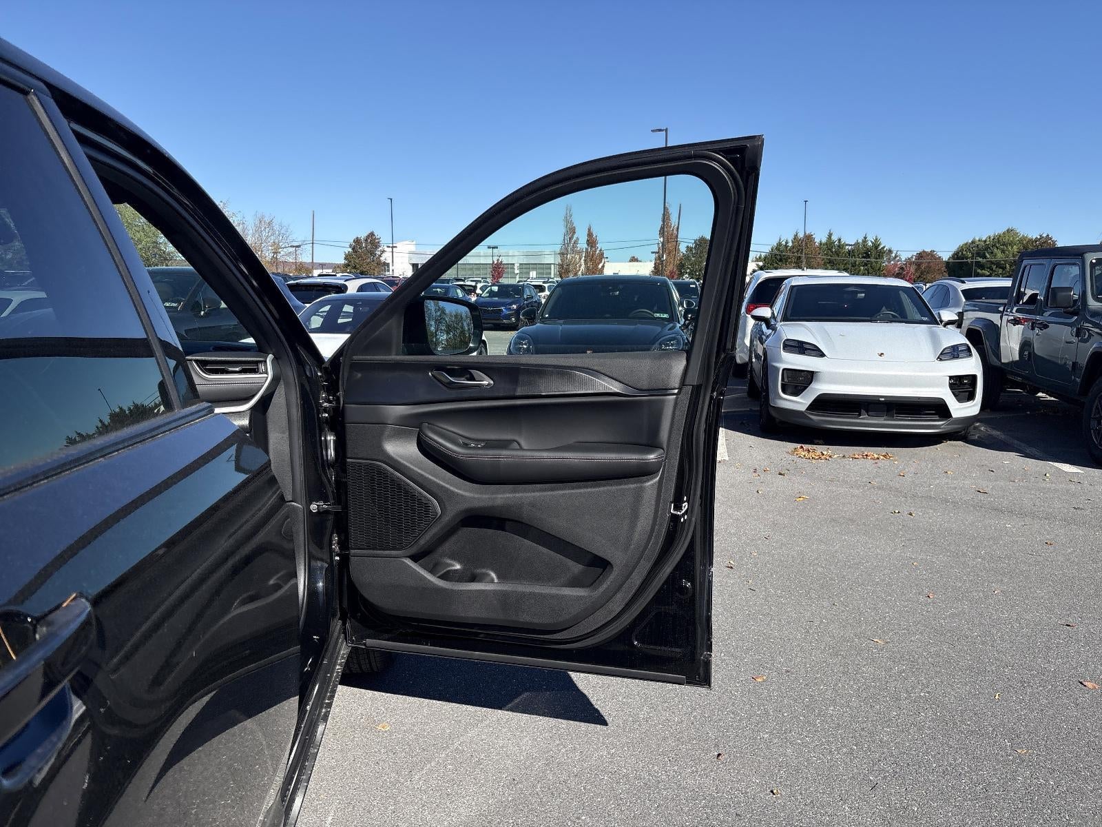 2025 Jeep Grand Cherokee Altitude X 4x4