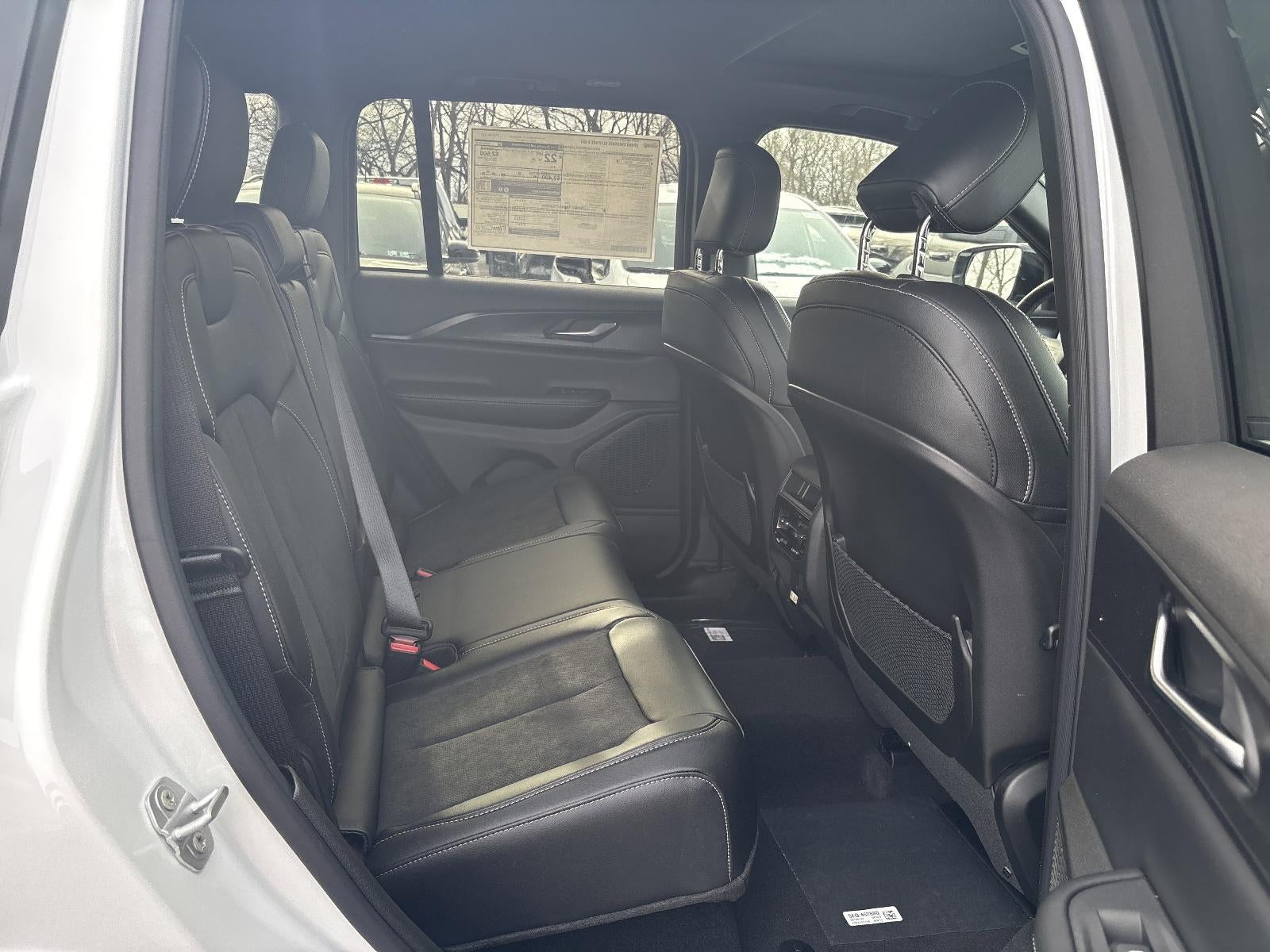 2025 Jeep Grand Cherokee Altitude X 4x4