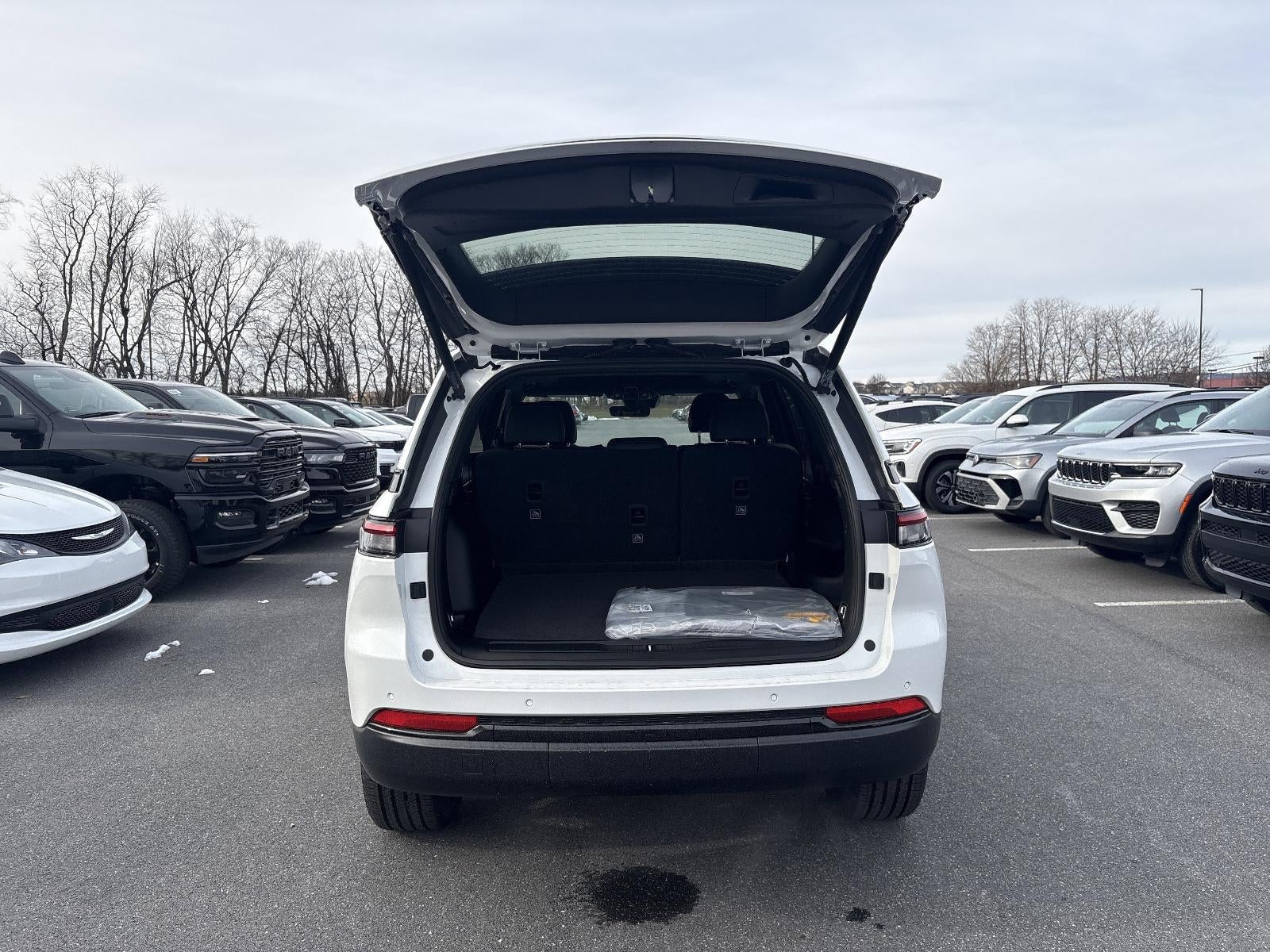 2025 Jeep Grand Cherokee Altitude X 4x4