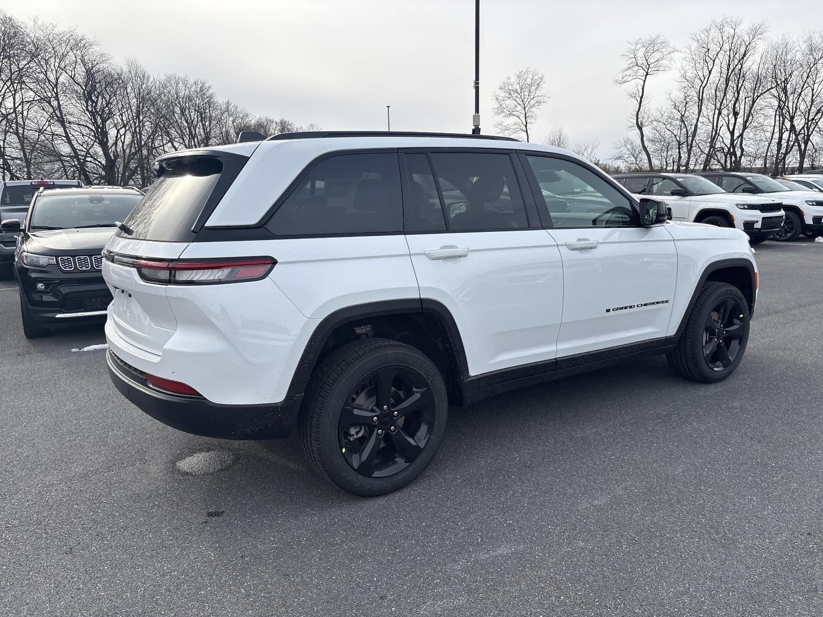 2025 Jeep Grand Cherokee Altitude X 4x4