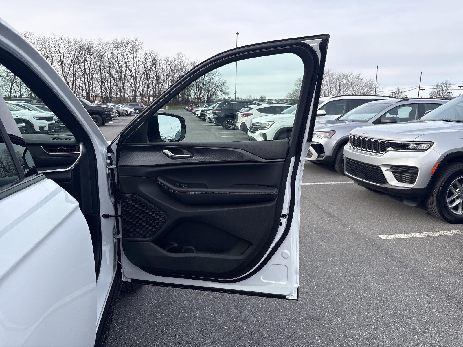 2025 Jeep Grand Cherokee Altitude X 4x4