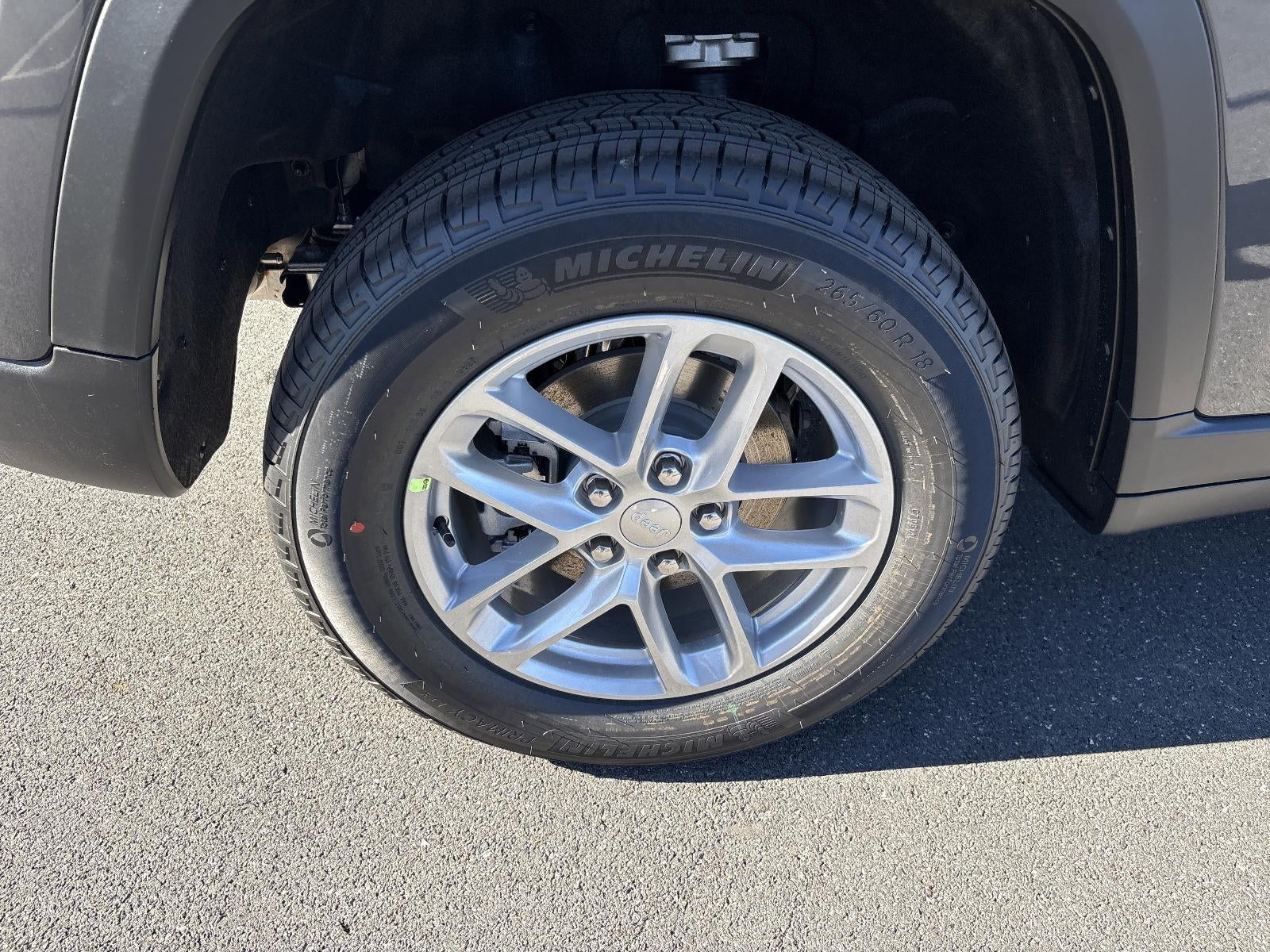 2025 Jeep Grand Cherokee Laredo X 4x4