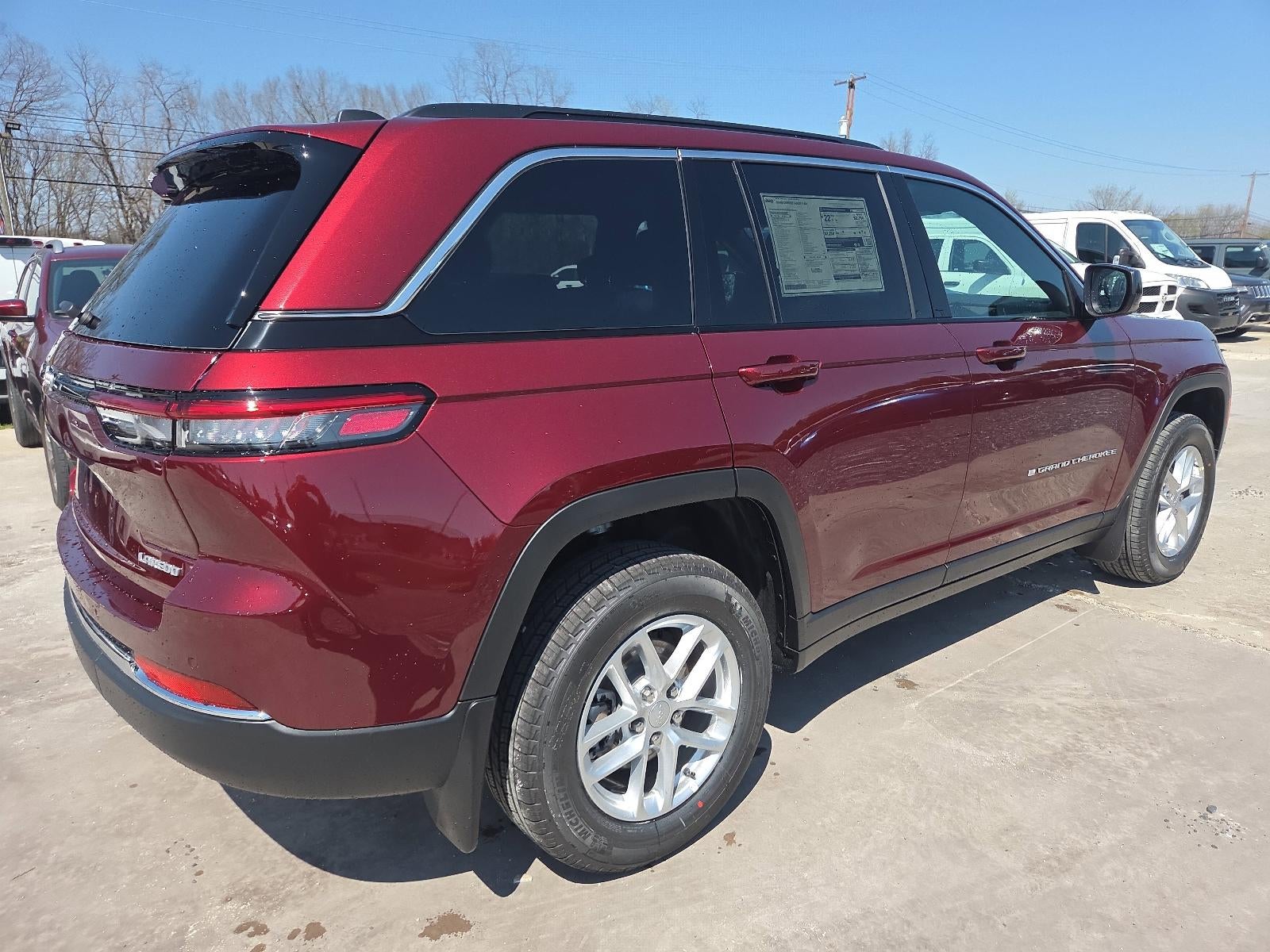 2026 Jeep Grand Cherokee Laredo X 4x4