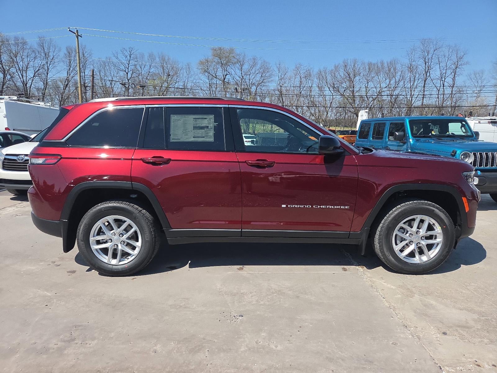 2026 Jeep Grand Cherokee Laredo X 4x4