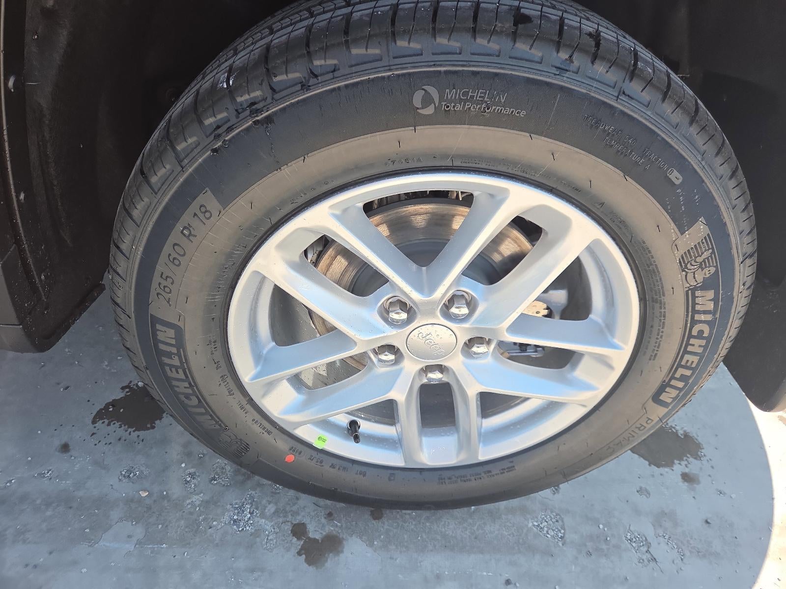 2026 Jeep Grand Cherokee Laredo X 4x4