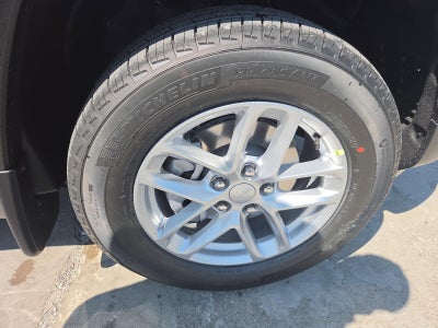 2026 Jeep Grand Cherokee Laredo X 4x4
