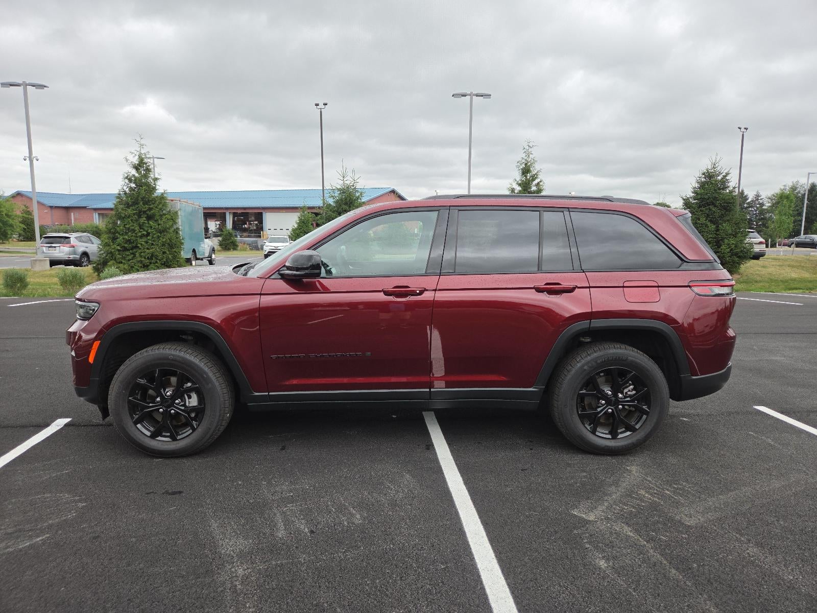 2025 Jeep Grand Cherokee Altitude 4x4