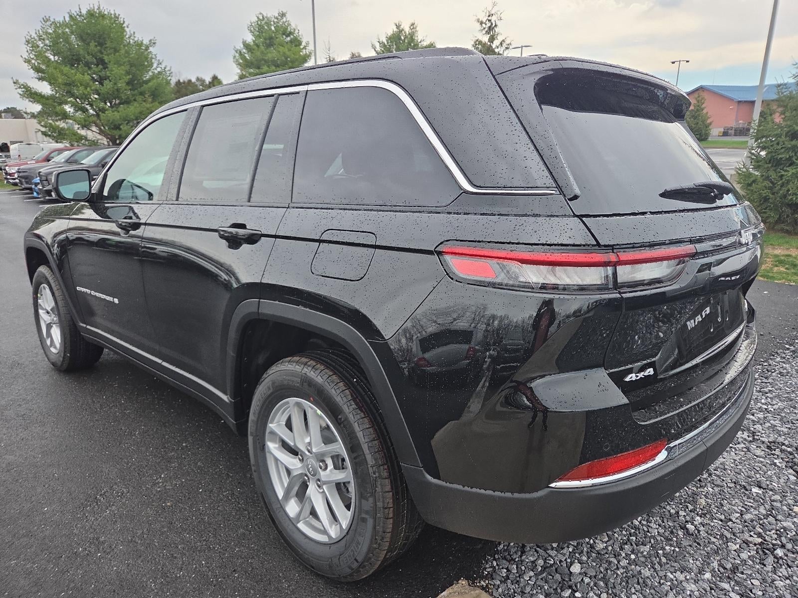 2026 Jeep Grand Cherokee Laredo X 4x4