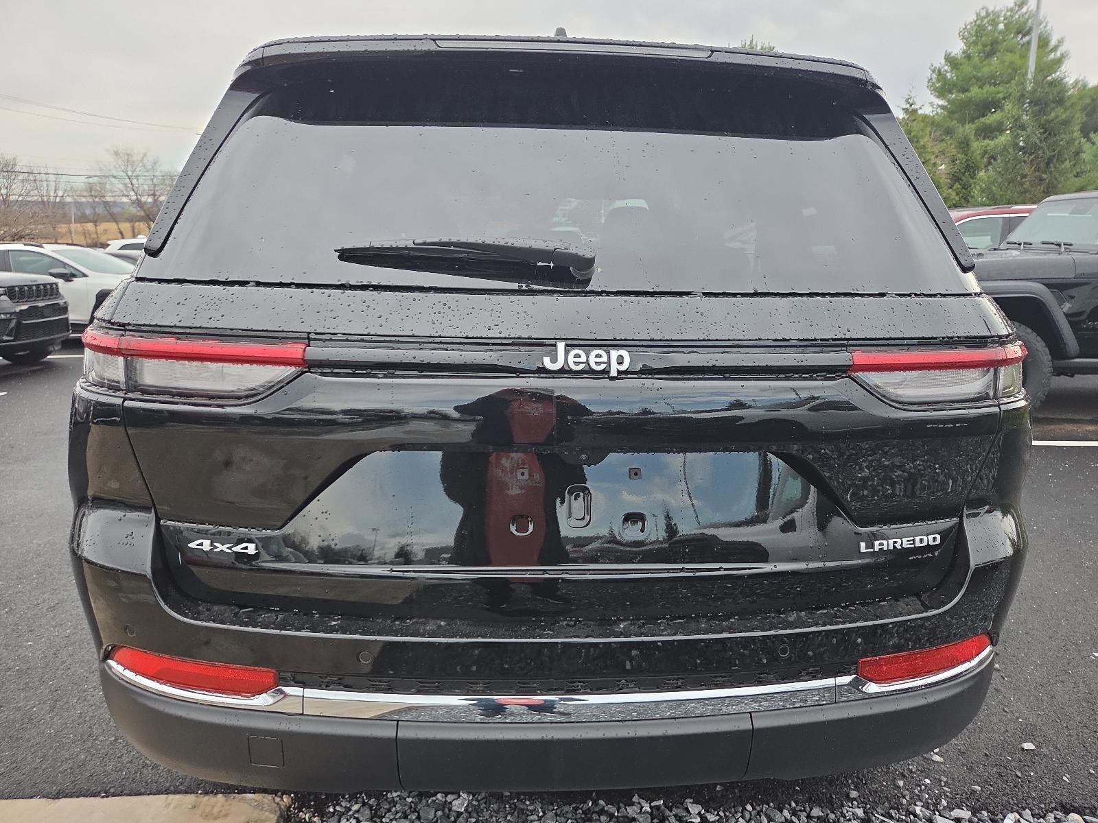 2026 Jeep Grand Cherokee Laredo X 4x4