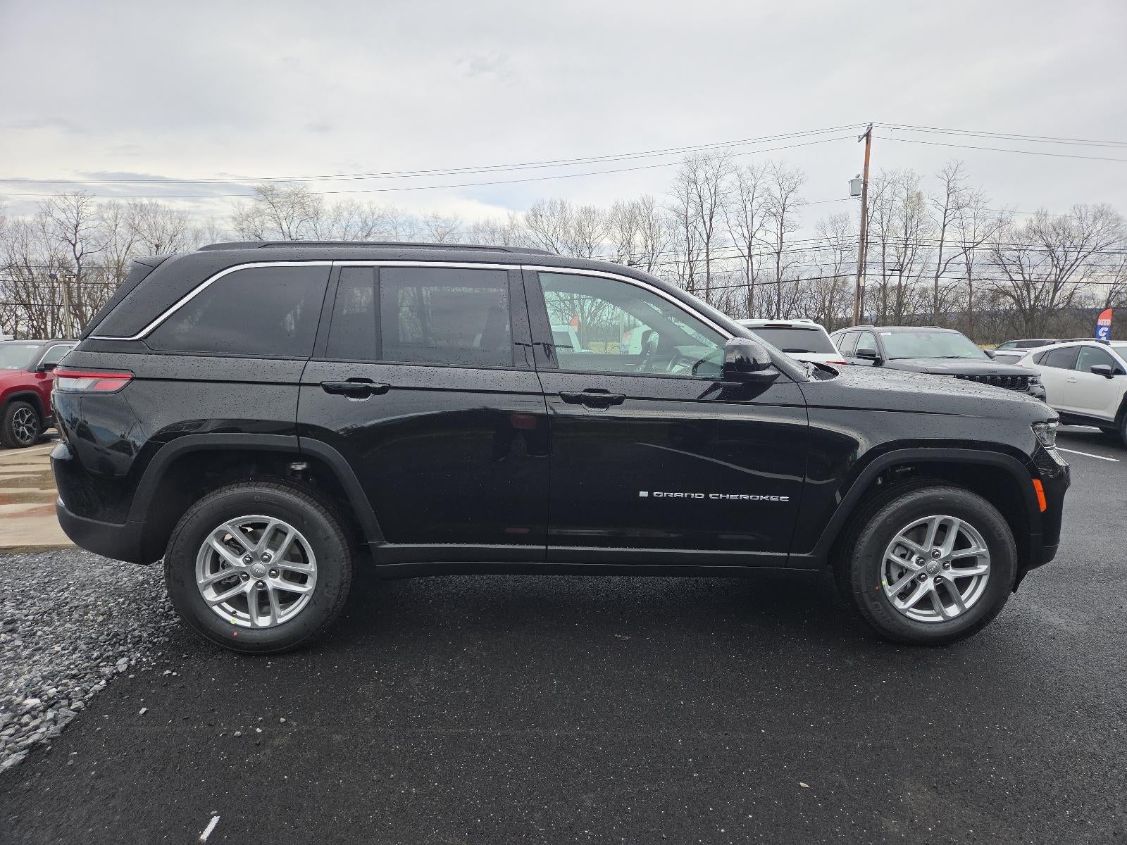 2026 Jeep Grand Cherokee Laredo X 4x4