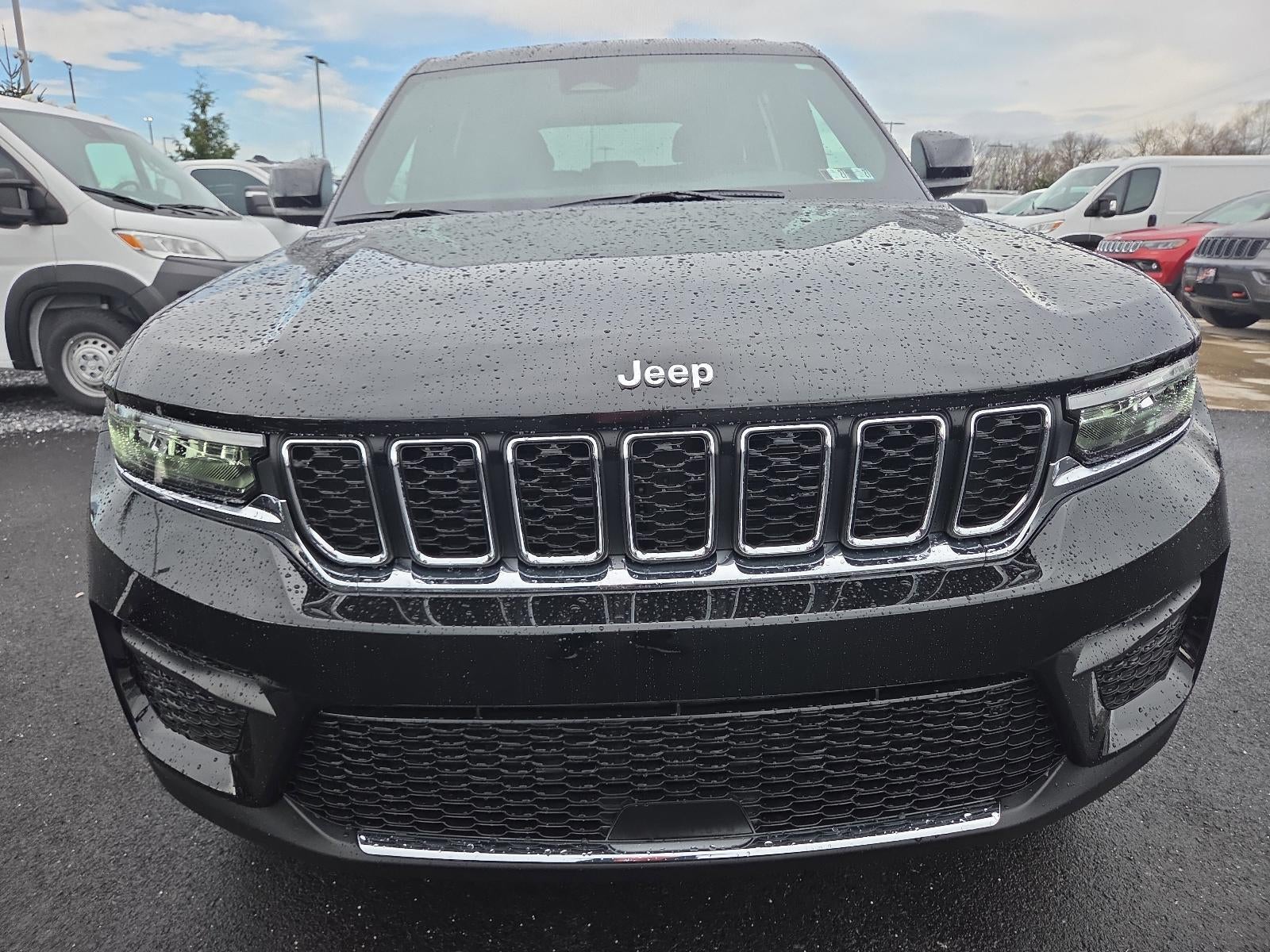 2026 Jeep Grand Cherokee Laredo X 4x4