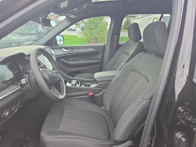 2026 Jeep Grand Cherokee Laredo X 4x4