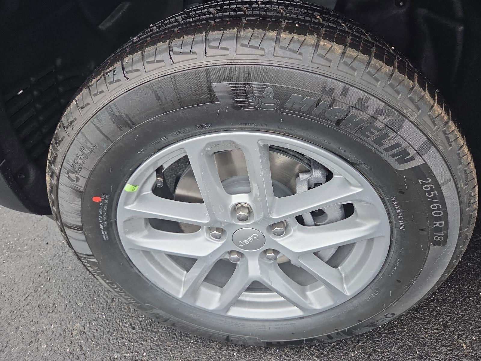 2026 Jeep Grand Cherokee Laredo X 4x4
