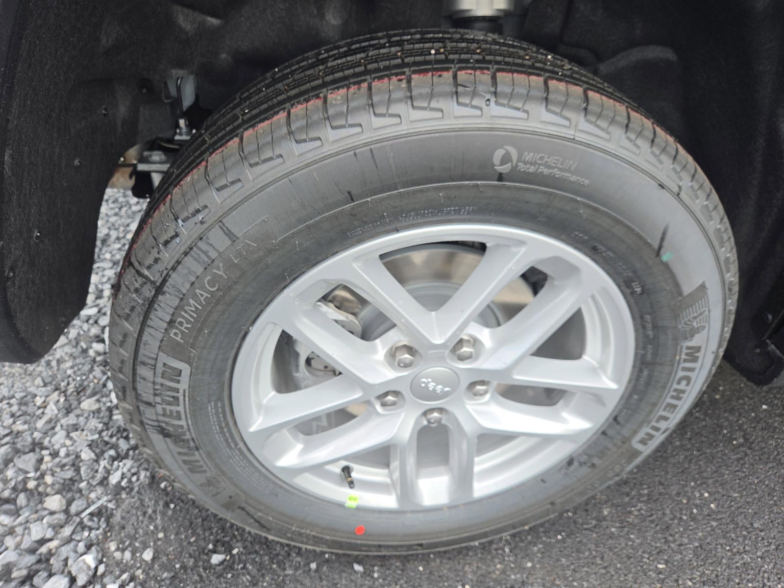 2026 Jeep Grand Cherokee Laredo X 4x4