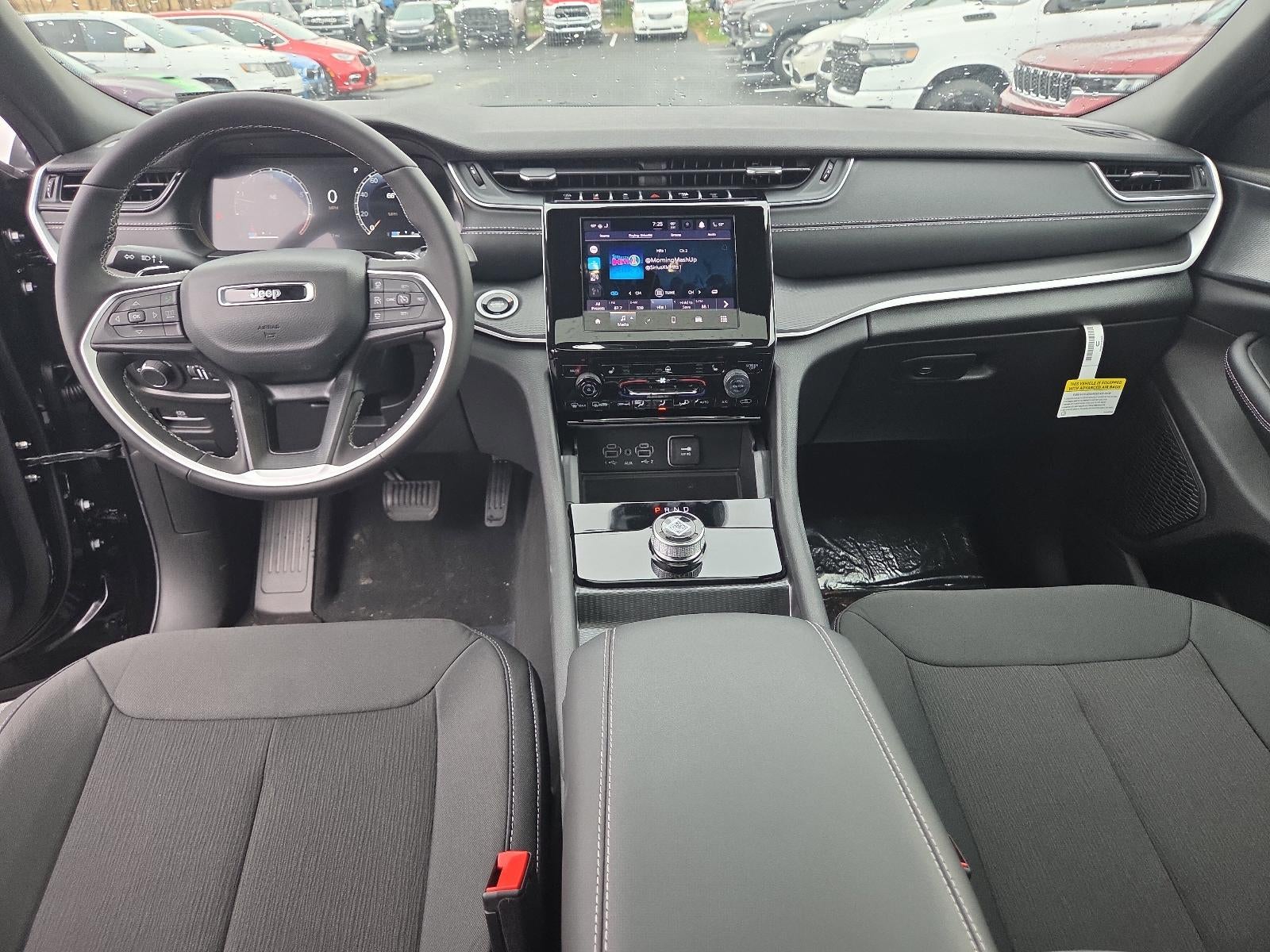 2026 Jeep Grand Cherokee Laredo X 4x4