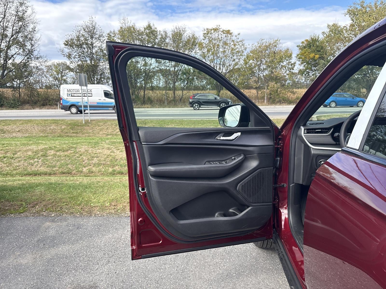 2025 Jeep Grand Cherokee Altitude X 4x4