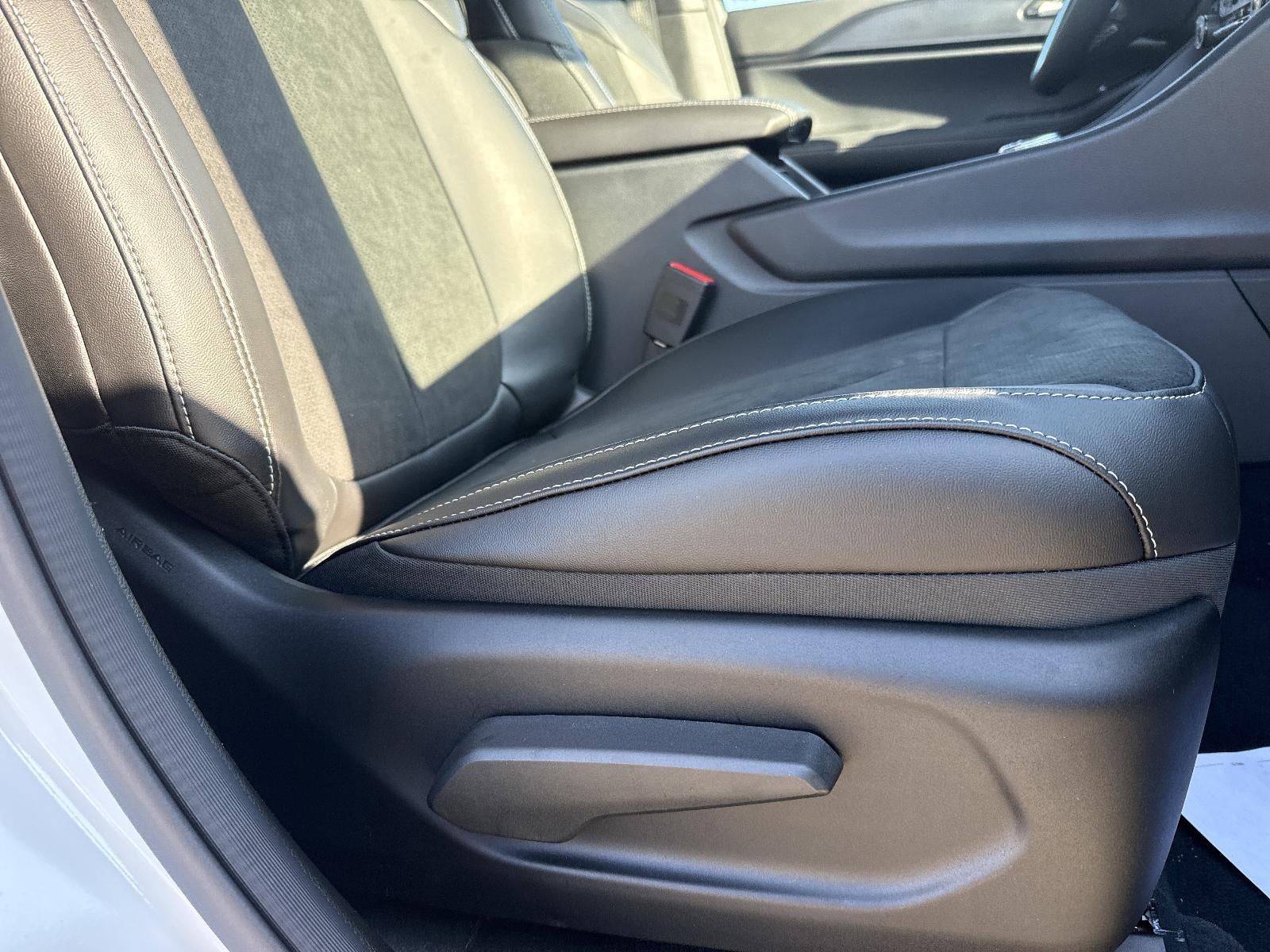 2025 Jeep Grand Cherokee Altitude X 4x4