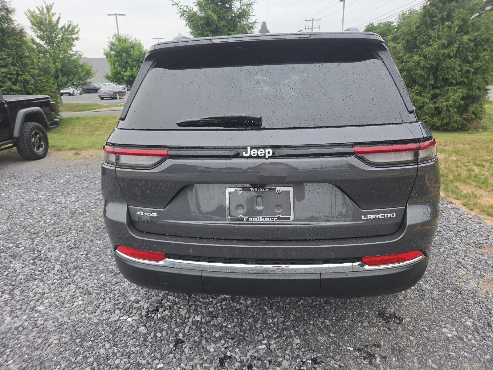 2025 Jeep Grand Cherokee Laredo X 4x4