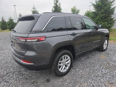2025 Jeep Grand Cherokee Laredo X 4x4