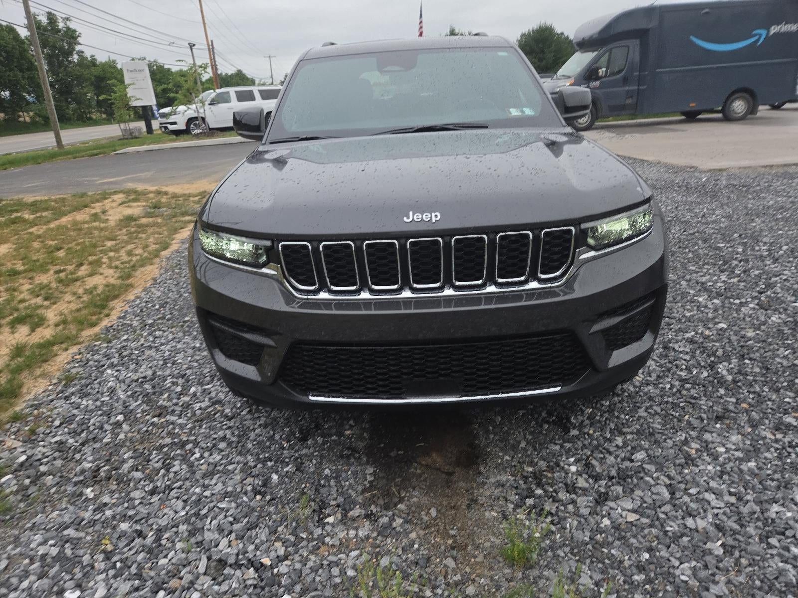 2025 Jeep Grand Cherokee Laredo X 4x4