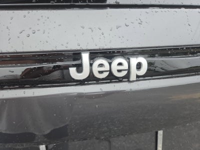 2025 Jeep Grand Cherokee Laredo X 4x4