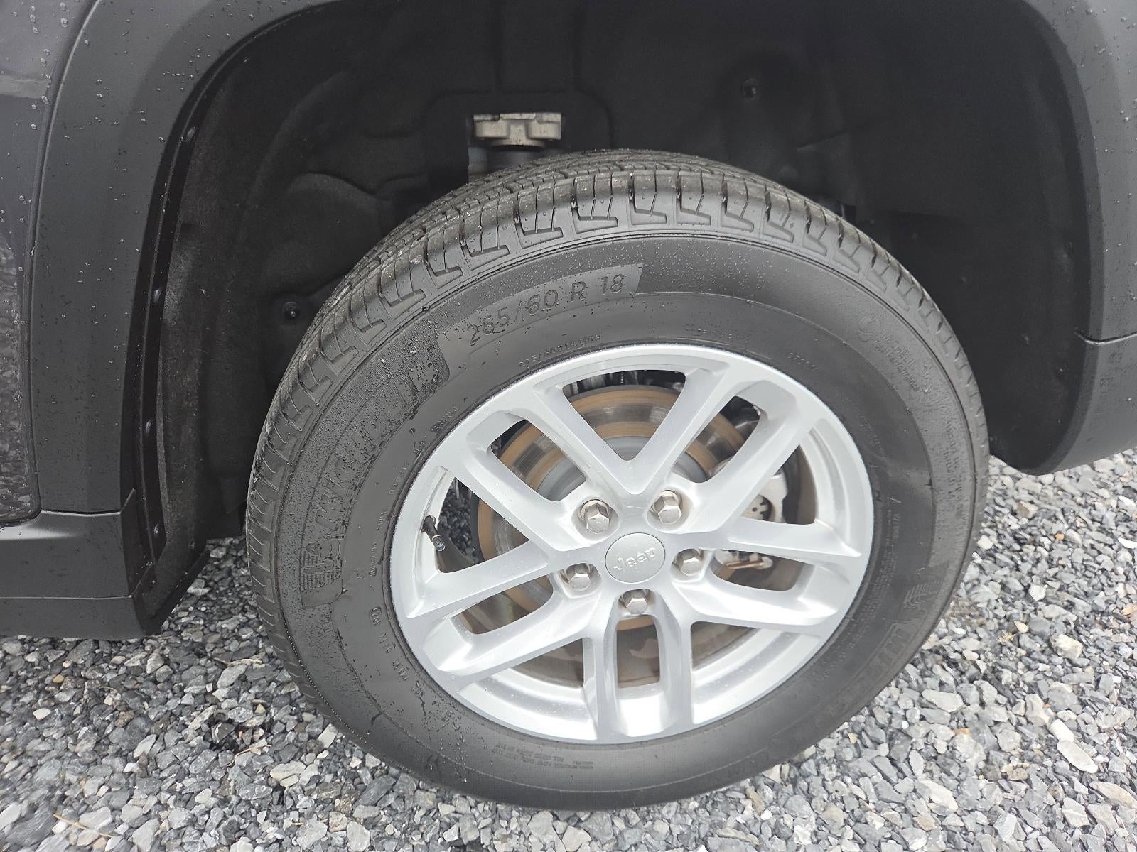 2025 Jeep Grand Cherokee Laredo X 4x4
