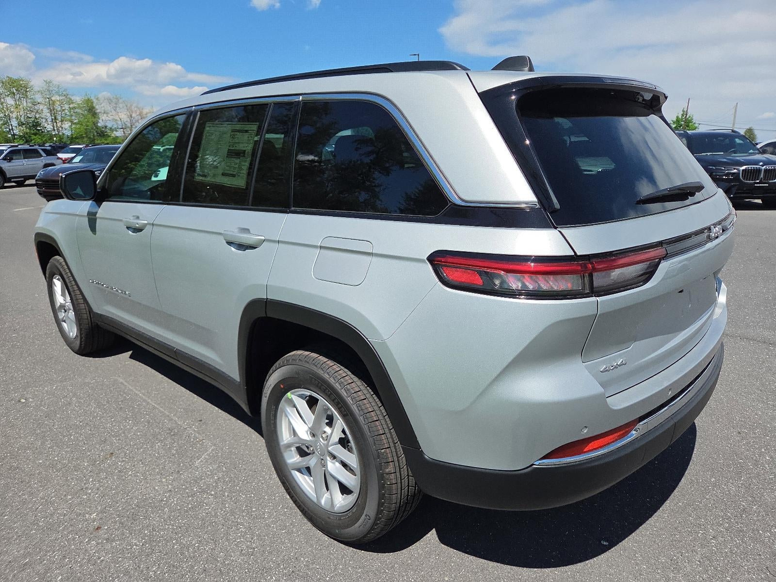 2026 Jeep Grand Cherokee Laredo X 4x4