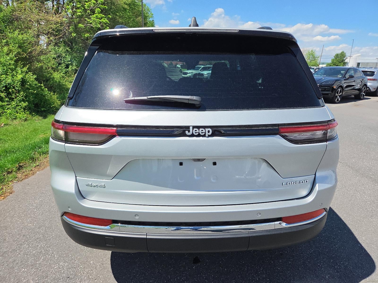 2026 Jeep Grand Cherokee Laredo X 4x4