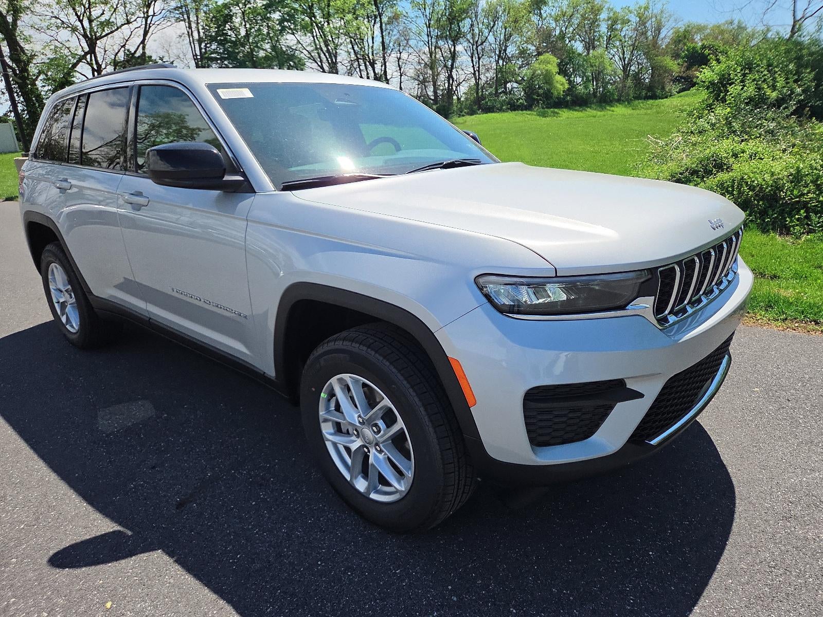 2026 Jeep Grand Cherokee Laredo X 4x4