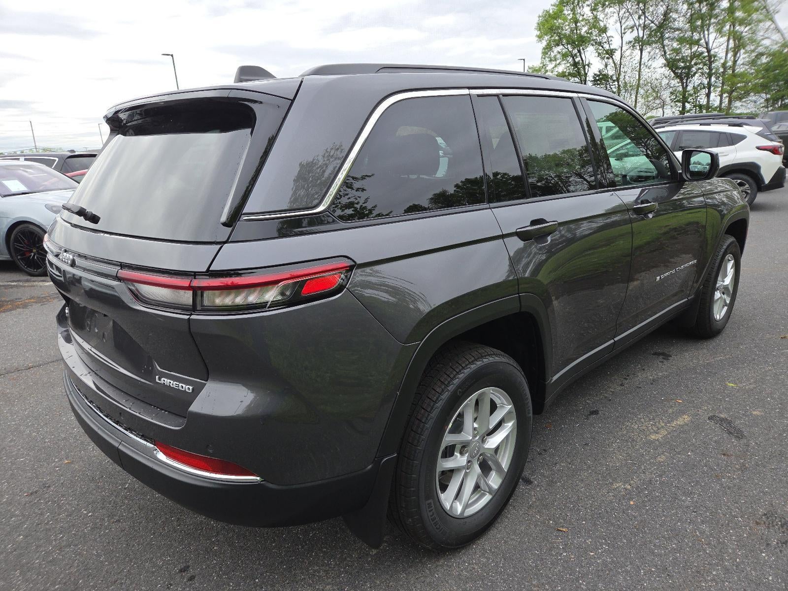 2026 Jeep Grand Cherokee Laredo X 4x4