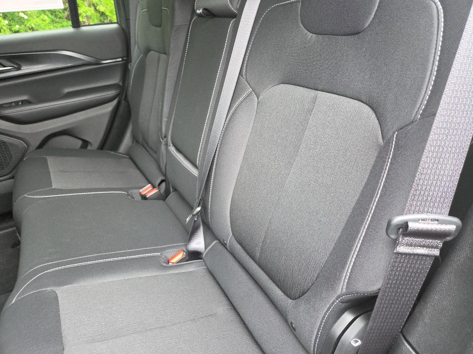 2026 Jeep Grand Cherokee Laredo X 4x4