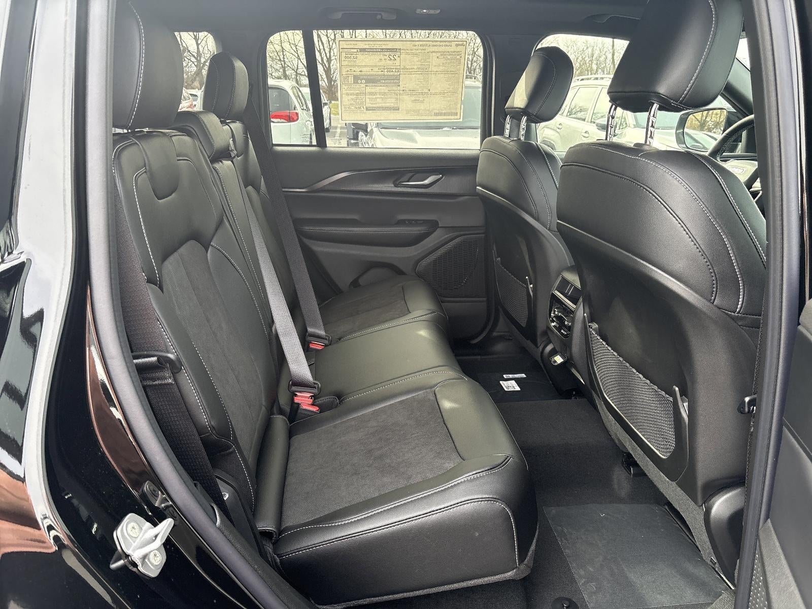 2025 Jeep Grand Cherokee Altitude X 4x4