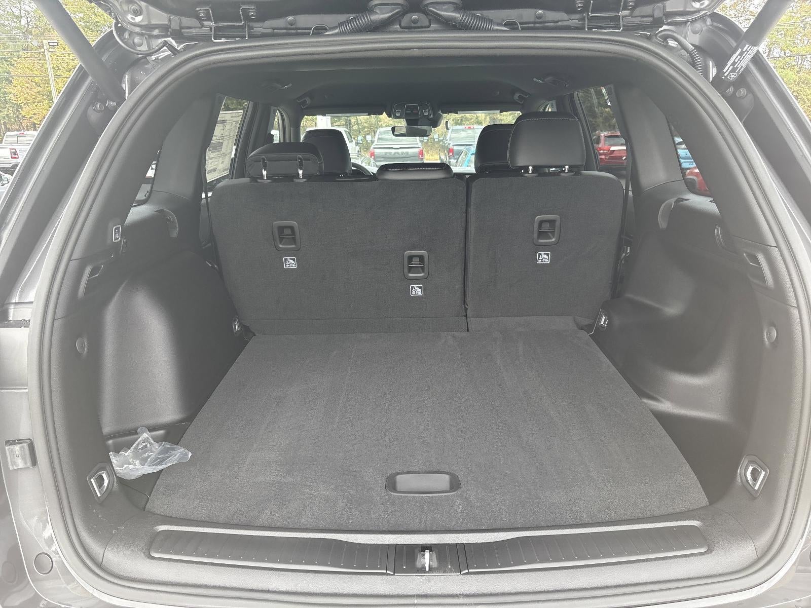2025 Jeep Grand Cherokee Altitude 4x4