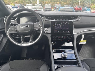 2025 Jeep Grand Cherokee Altitude 4x4