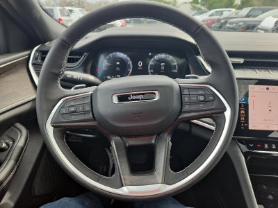 2026 Jeep Grand Cherokee Laredo Altitude 4x4