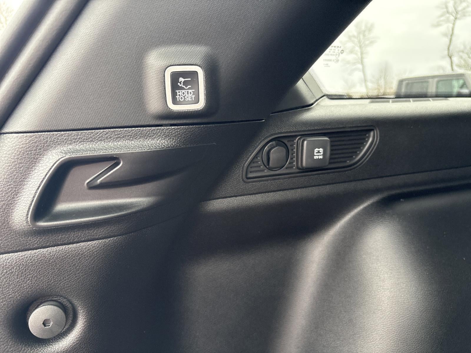 2026 Jeep Grand Cherokee Laredo Altitude 4x4