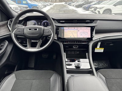 2026 Jeep Grand Cherokee Laredo Altitude 4x4