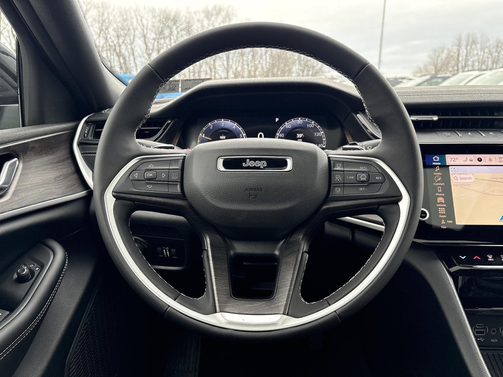 2026 Jeep Grand Cherokee Laredo Altitude 4x4