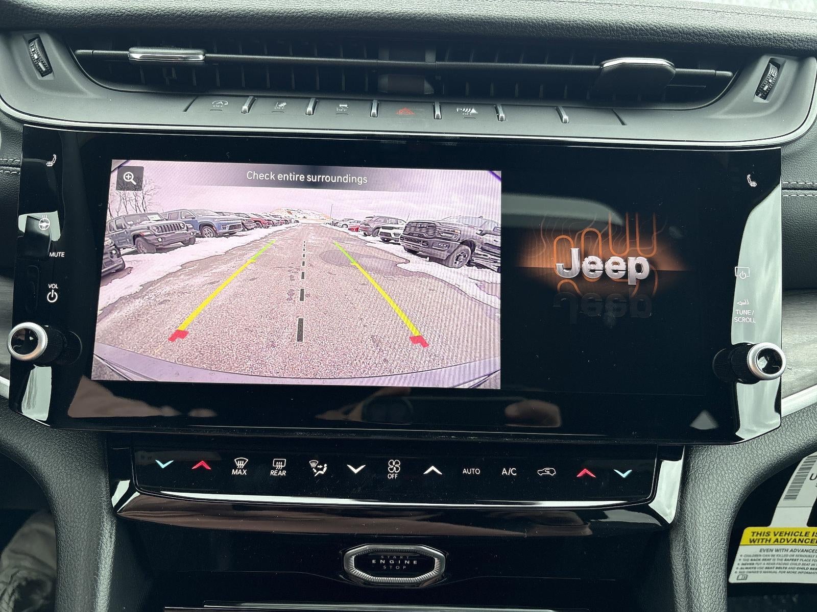 2026 Jeep Grand Cherokee Laredo Altitude 4x4