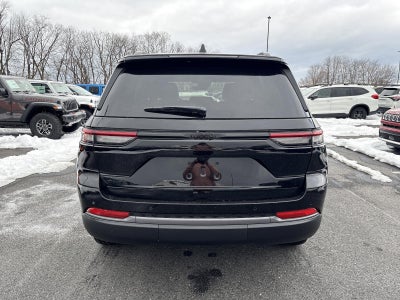 2026 Jeep Grand Cherokee Laredo Altitude 4x4