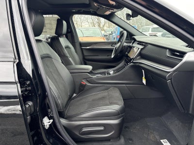 2026 Jeep Grand Cherokee Laredo Altitude 4x4