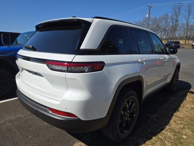 2026 Jeep Grand Cherokee Laredo Altitude 4x4