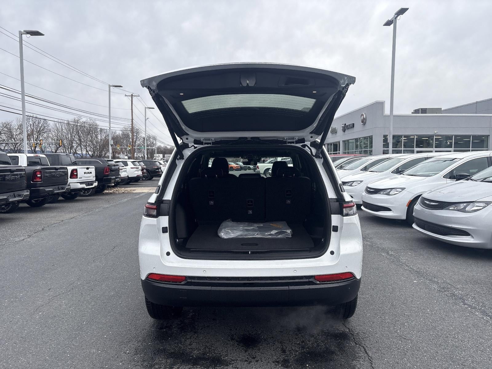 2025 Jeep Grand Cherokee Limited 4x4